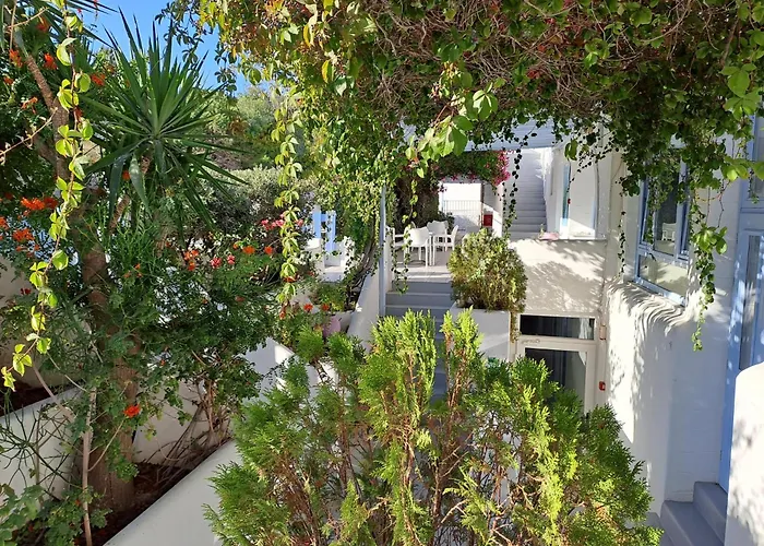 Stratos Apartments & Studios